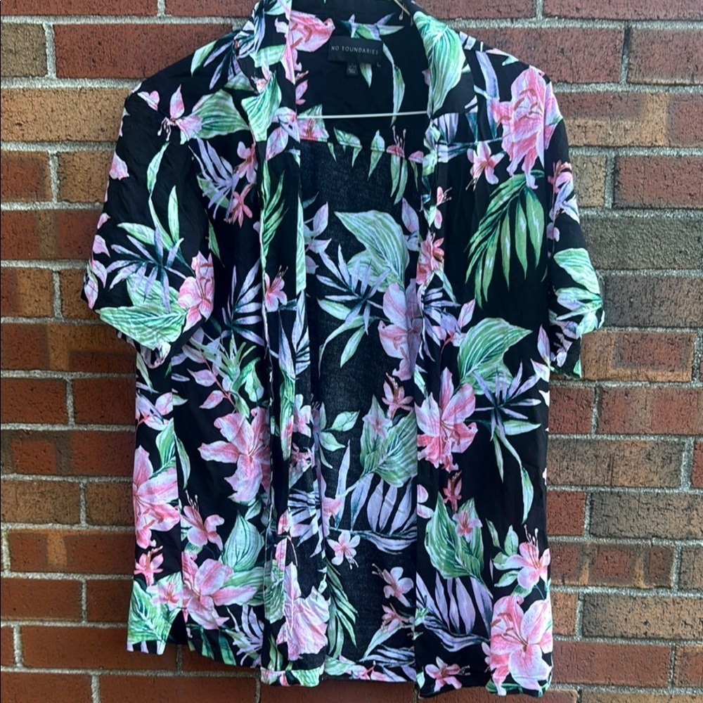 No Boundaries Tropical Floral Button Down Shirt